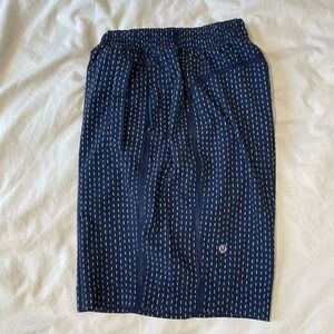 Lululemon Pacebreaker 9in w/ original liner